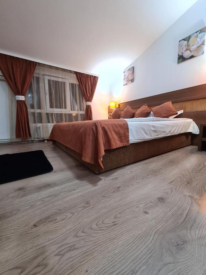 Garsoniera Privata Bed and Breakfast Bukarest Eksteriør billede